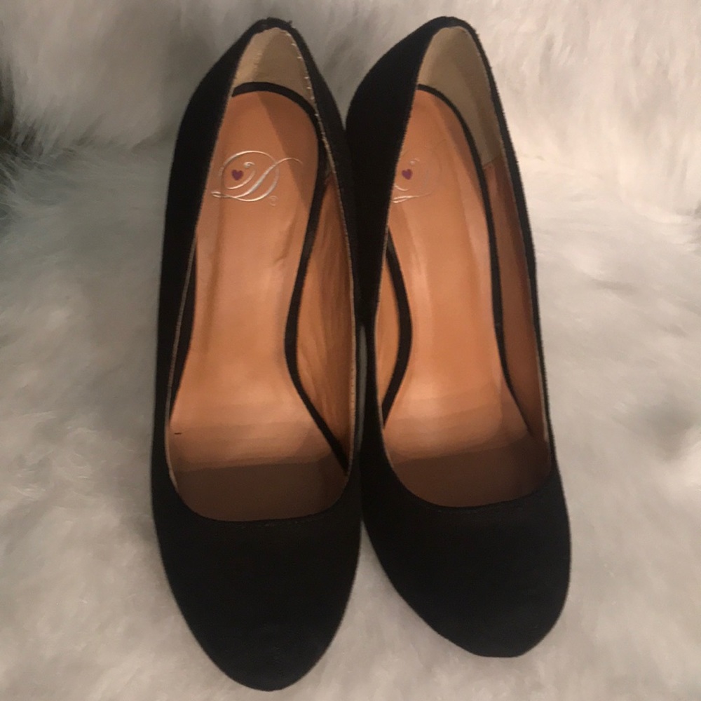 Basic Black Pumps - image 2